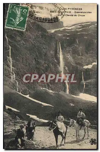 Cartes postales Les Pyrenees Gavarnie Exouralonniestes sur le Chemin du Cirque