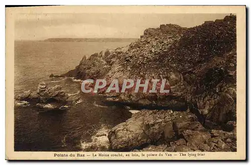 Cartes postales Pointe du Raz Le Moine couche au loin du Van