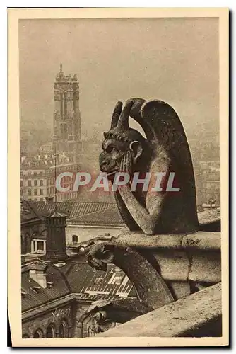 Cartes postales Paris en flanant Notre Dame de Paris Detail de la facade Puest Chemere a gauche la Tour St Jacqu