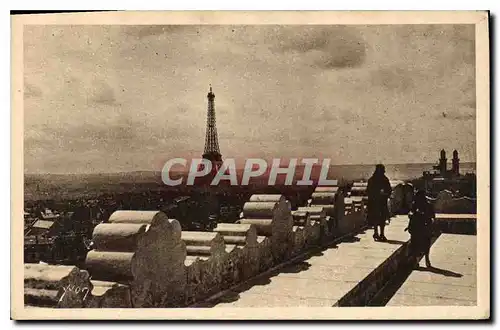 Cartes postales Paris en flanant La Plate forme de l'Arc de Triomphe