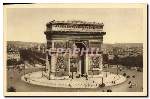 Cartes postales Paris en Flanant l'Arc de Triomphe de la Place de l'Etoile