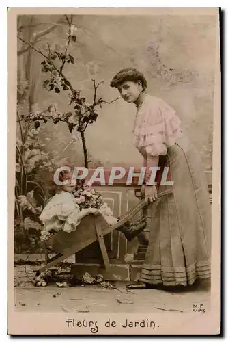 Ansichtskarte AK Fleurs de Jardin Femme Enfant