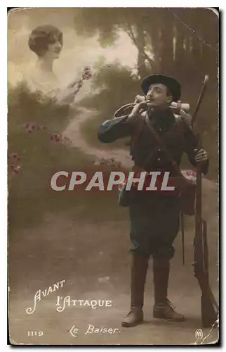 Cartes postales Avant l'Attaque Le Baiser Militaria
