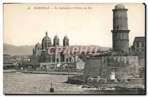 Ansichtskarte AK Marseille La Cathedrale et l'Entree du Port