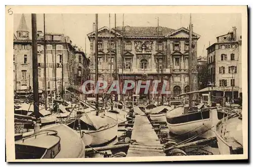 Cartes postales Marseille L'Hotel de Ville et Cale dos Barques Bateaux