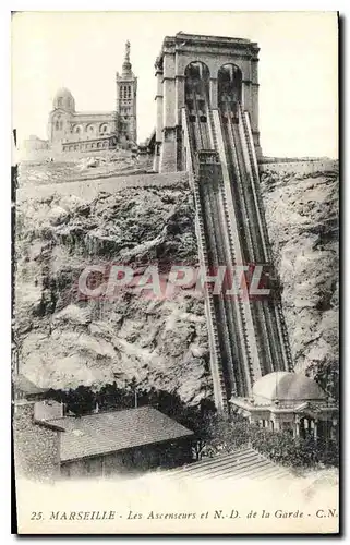 Ansichtskarte AK Marseille Les Ascenseurs et Notre Dame de la Garde