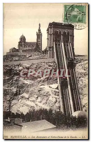 Cartes postales Marseille Les Ascenseurs et Notre Dame de la Garde