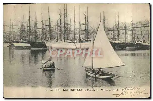 Ansichtskarte AK Marseille Dans le Vieux Port