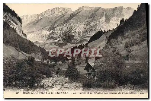Cartes postales Route de Flumet a la Giettaz La Vallee et la Chaine des Aravis de l'Arondine