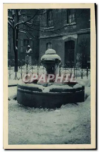 Ansichtskarte AK Briancon en hiver Htes Alpes Fontaine du Pied de Ville