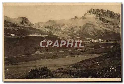 Cartes postales Col du Lautaret La route en lacets vers la Col du Galibier