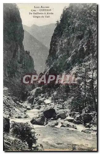 Ansichtskarte AK Embrun Porche de la Cathedrale