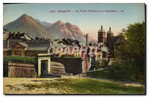 Cartes postales Briancon Les Portes Piquerol et la Cathedrale