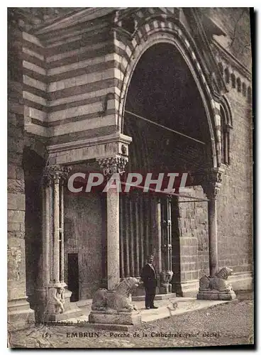 Ansichtskarte AK Embrun Porche de la Cathedrale