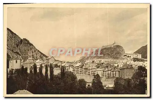 Cartes postales Briancon Htes Alpes La vieille Ville la Cathedrale le Chateau