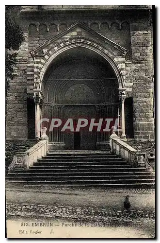 Ansichtskarte AK Embrun Porche de la Cathedrale XIII siecle