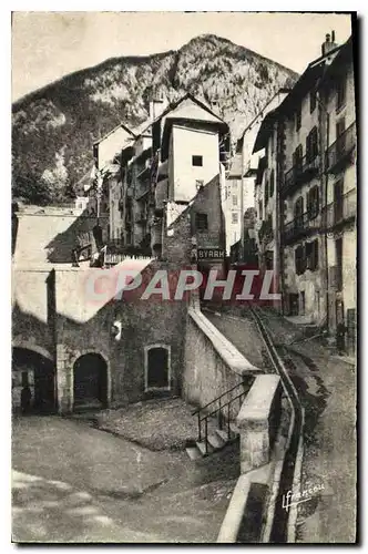 Cartes postales Les Hautes Alpes Briancon la Petite Gargouille et la Croix de Toulouse