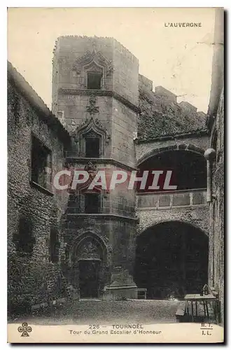 Cartes postales L'Auvergne Tournoel Tour du Grand Escalier d'Honneur