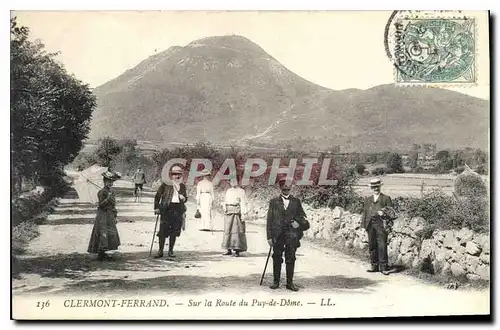 Cartes postales Clermont Ferrand Sur la Route du Puy de Dome