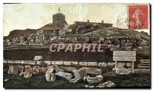 Cartes postales L'observatoire du Puy de Dome et les ruines du temple de Mercure