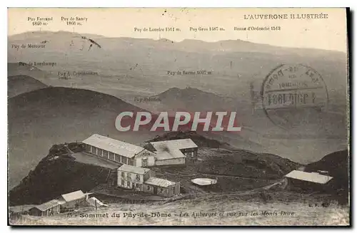 Cartes postales Sommet du Puy de Dome Les Auberges et vue sur les Monts Dore