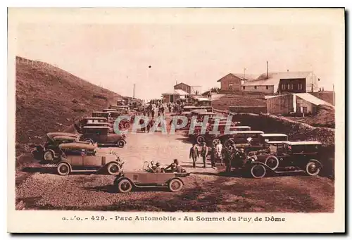 Cartes postales Parc Automobile Au Sommet du Puy de Dome