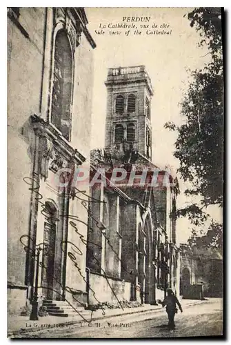 Cartes postales Verdun La Cathedrale vue de cote
