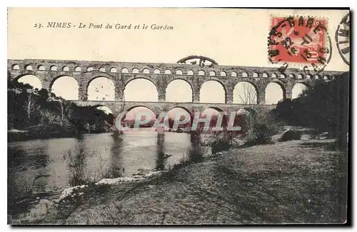 Cartes postales Nimes Le Pont du Gard et le Gardon