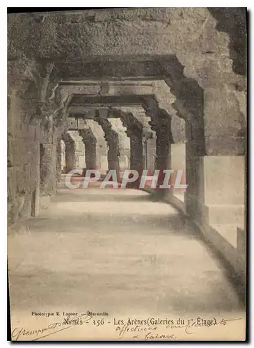 Cartes postales Nimes Les Arenes Galeries du 1st Etage