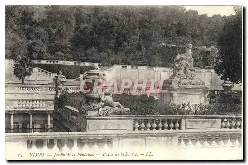 Cartes postales Nimes Jardin de la Fontaine Statue de la Source