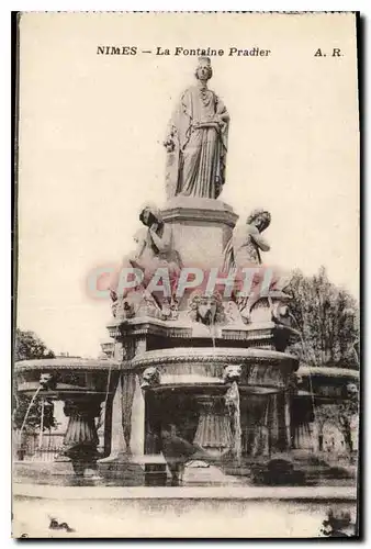 Cartes postales Nimes La Fontaine Pradier