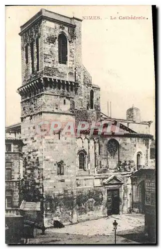 Cartes postales Nimes La Cathedrale