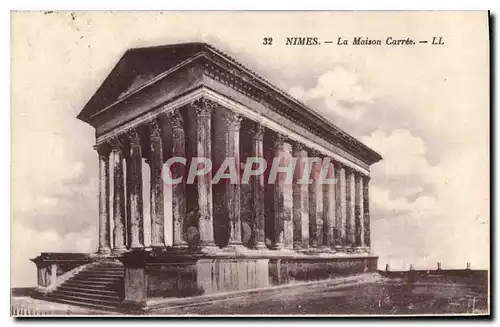 Cartes postales Nimes La Maison Carree