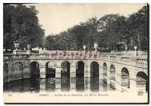 Cartes postales Nimes Jardin de la Fontaine les Bains Romains