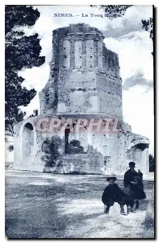 Cartes postales Nimes La Tour