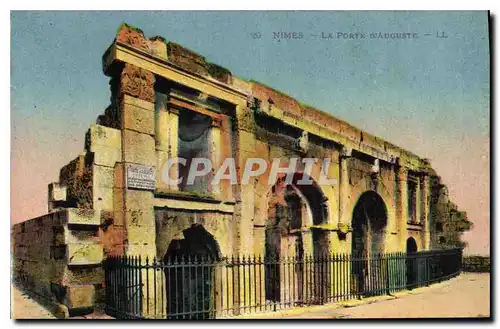 Ansichtskarte AK Nimes La Porte d'Auguste