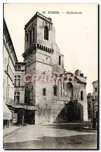 Cartes postales Nimes Cathedrale