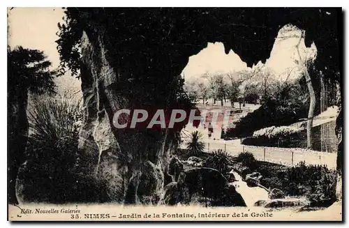Cartes postales Nimes Jardin de la Fontaine interieur de la Grotte
