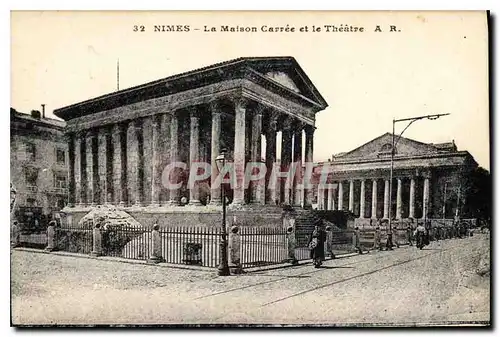 Ansichtskarte AK Nimes la Maison Carree et le Theatre