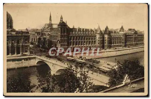 Cartes postales Paris En Flanant le Palais de Justice et le Pont au Change