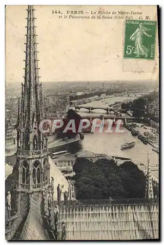 Cartes postales Paris la Fleche de Notre Dame et le Panorama de la Seine Cote Est