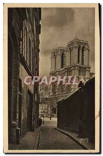 Cartes postales Paris Notre Dame vue de la Rue Saint Julien le Pauvre