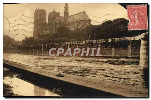 Cartes postales Paris Notre Dame vue de la barge