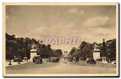 Cartes postales Paris L'Avenue des Champs Elysees