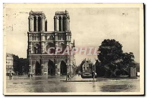 Ansichtskarte AK Paris Le Parvis et la Facade de Notre Dame