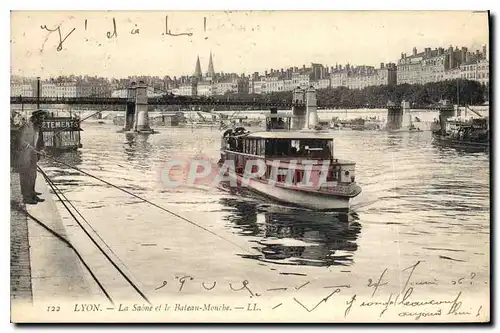 Cartes postales Lyon La Saone et le Bateau Mouche Peche Pecheur