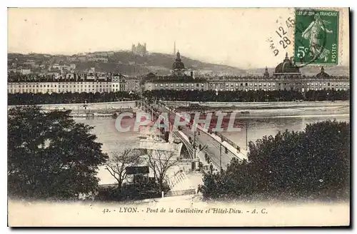 Ansichtskarte AK Lyon Pont de la Guillotiere et Hotel Dieu