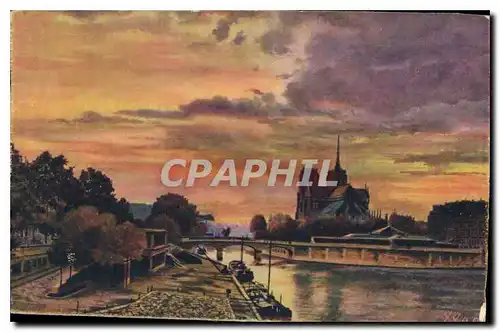 Cartes postales Paris Crepuscule sur Notre Dame