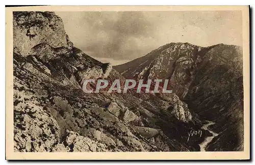 Ansichtskarte AK Paysages et Pierres de Provence Le Verdom aux environs d'Aiguines