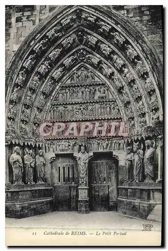 Cartes postales Cathedrale de Reims Le Petit Portail